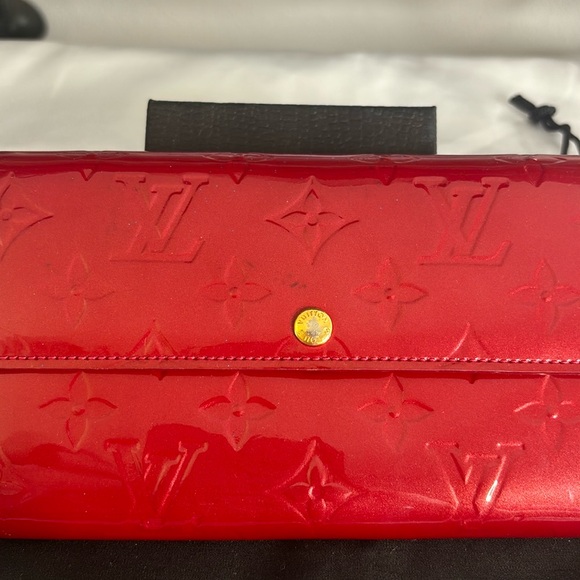 Authentic LV Monogram vernis red wallet ♥️ - Picture 4 of 12